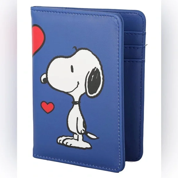 Peanuts Snoopy Passport Cover - Picture 1 of 12